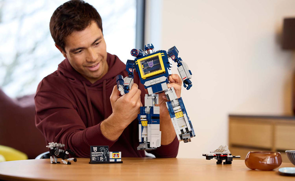 LEGO Icons Transformers: Soundwave | 10358